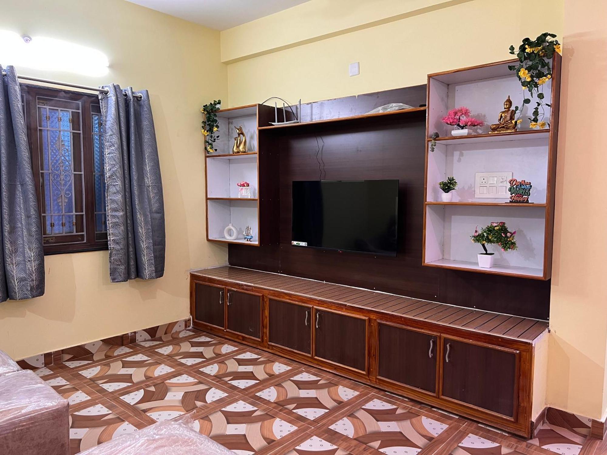 Dwaraka Home Stay 蒂鲁帕蒂 外观 照片
